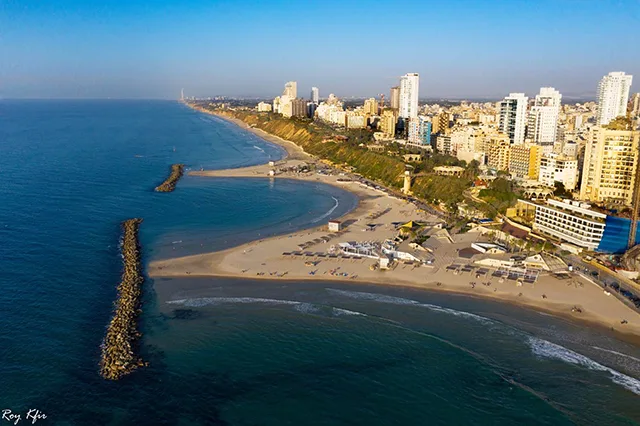 חוף סירונית ב