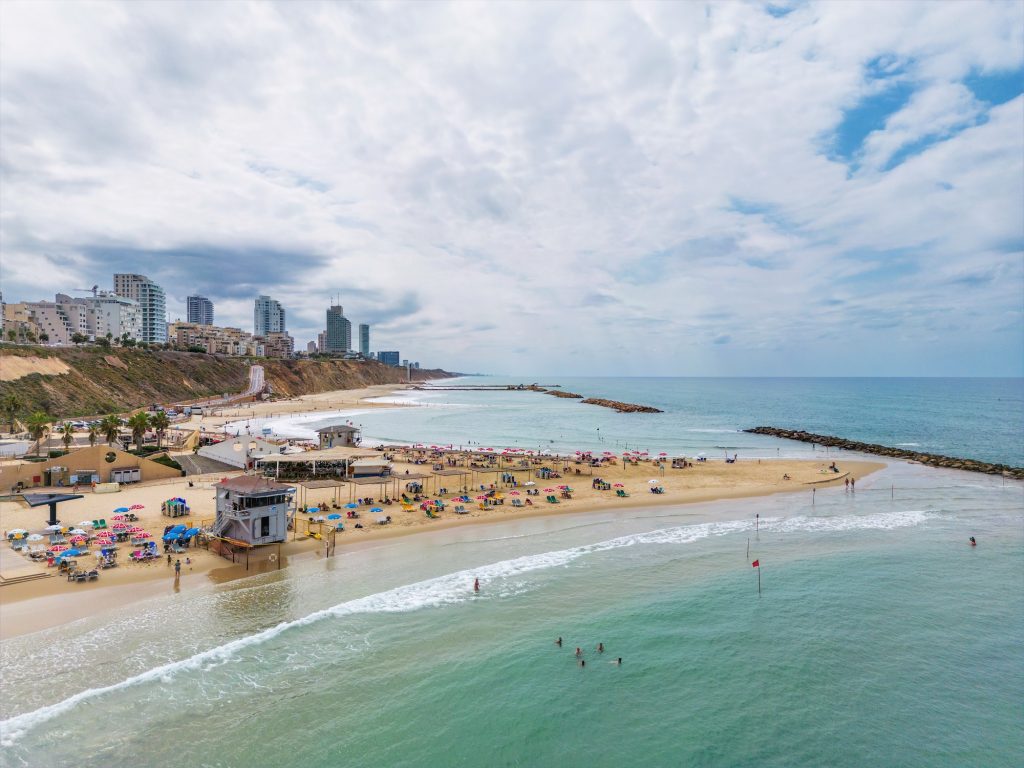 פתיחת עונת רחצה בכל החופים בנתניה