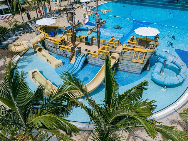 פתיחת הקיץ בפארק המים שפיים